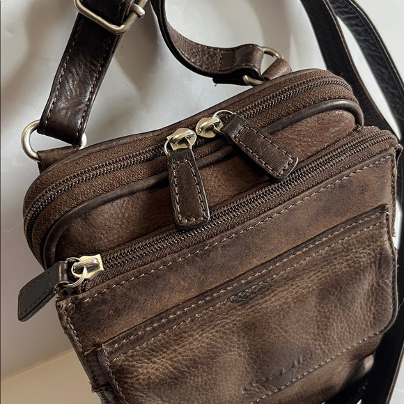 Vintage FOSSIL Y2K brown leather organizer crossbody - Picture 2 of 11
